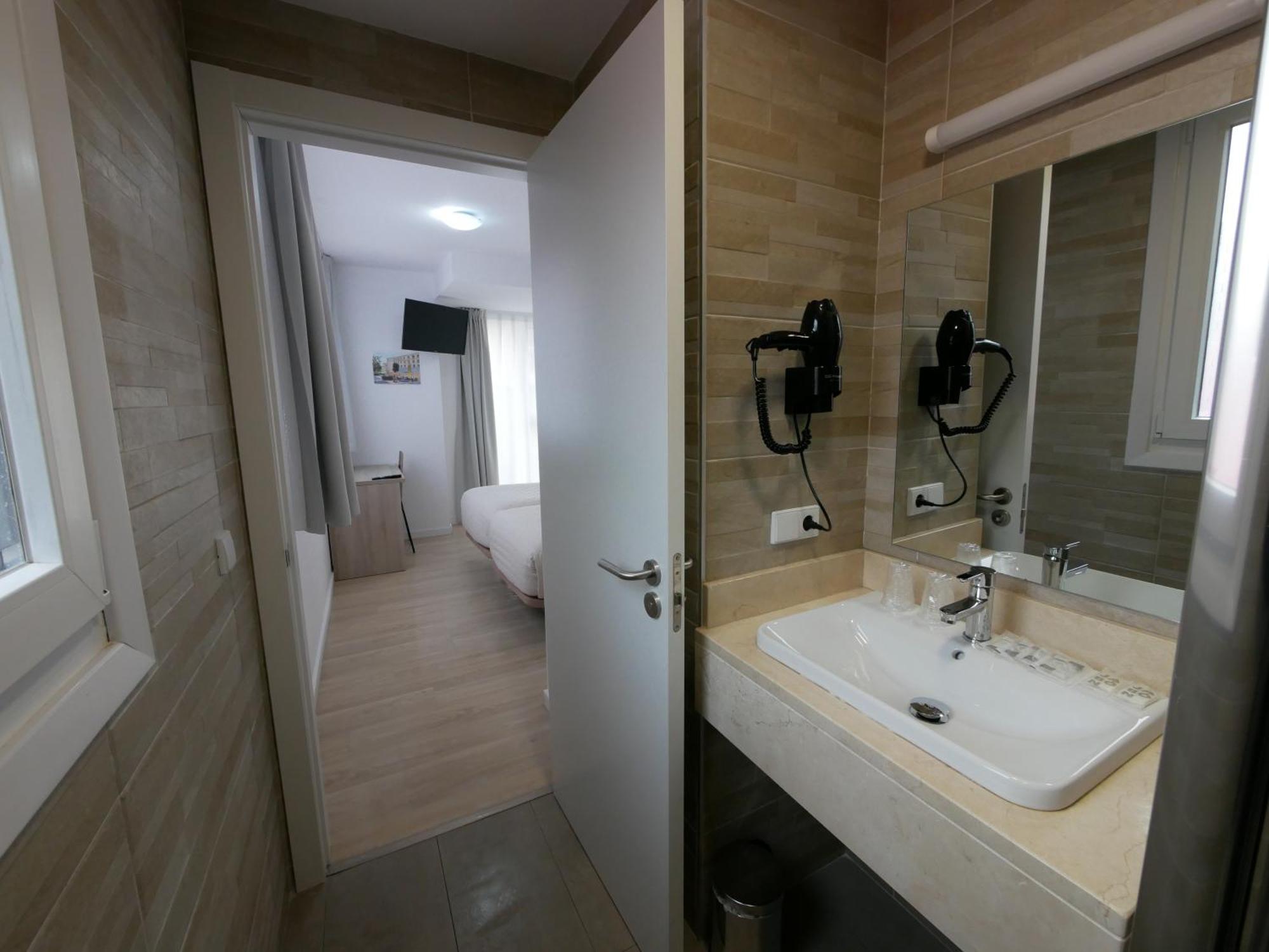Hotel Myro Gijon Exterior photo